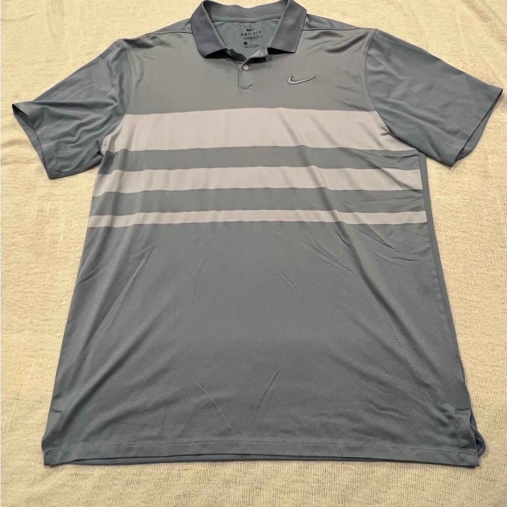 Nike Men's Polo Shirt in Gray with Stripes